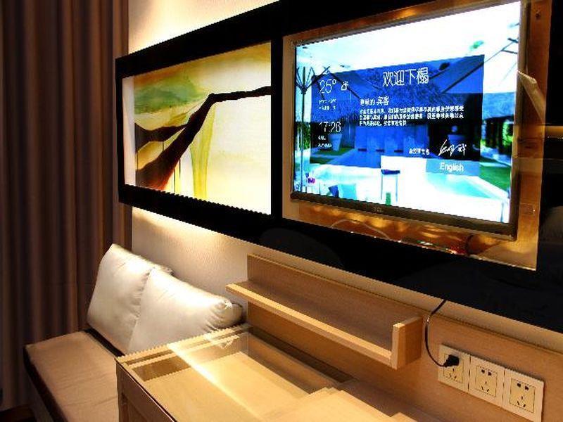 Lavande Hotel Wuhan Railway Station Екстериор снимка