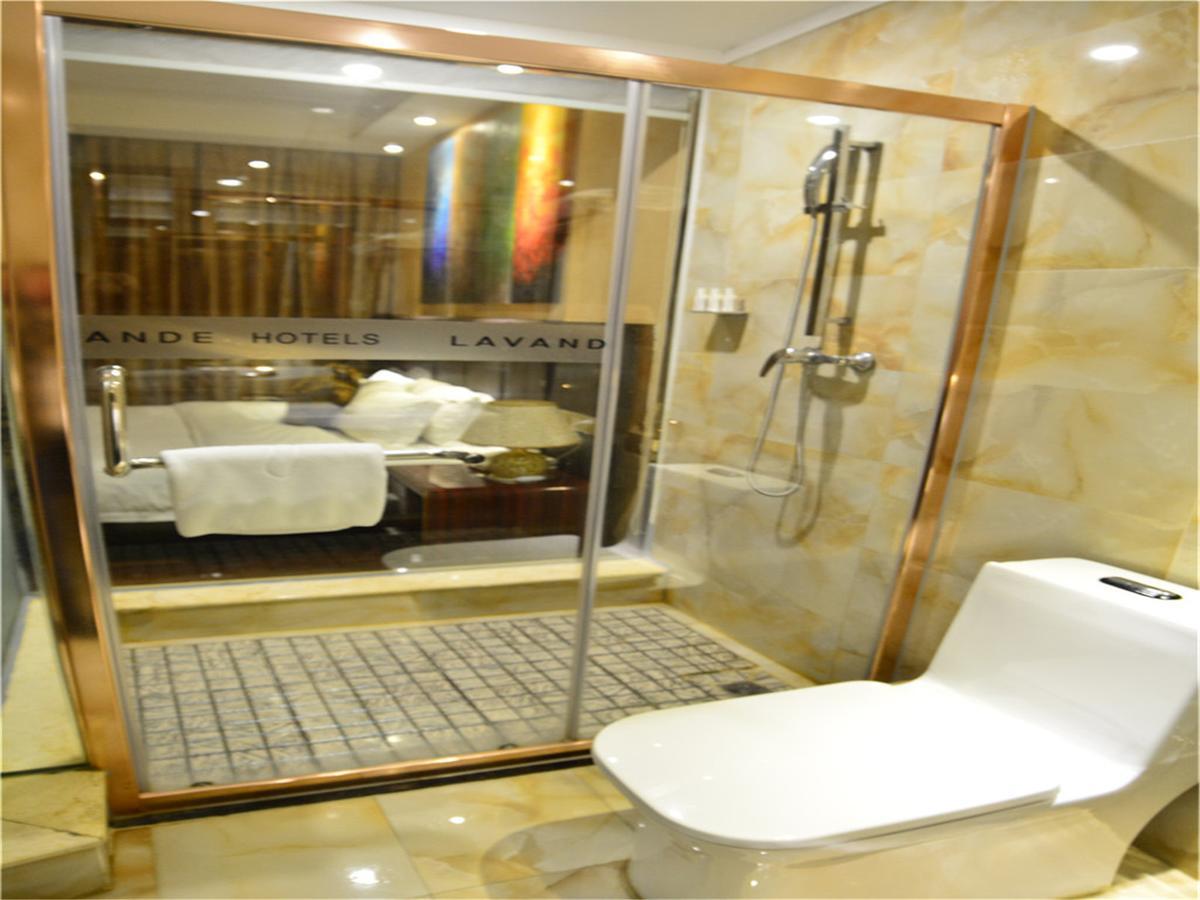 Lavande Hotel Wuhan Railway Station Екстериор снимка