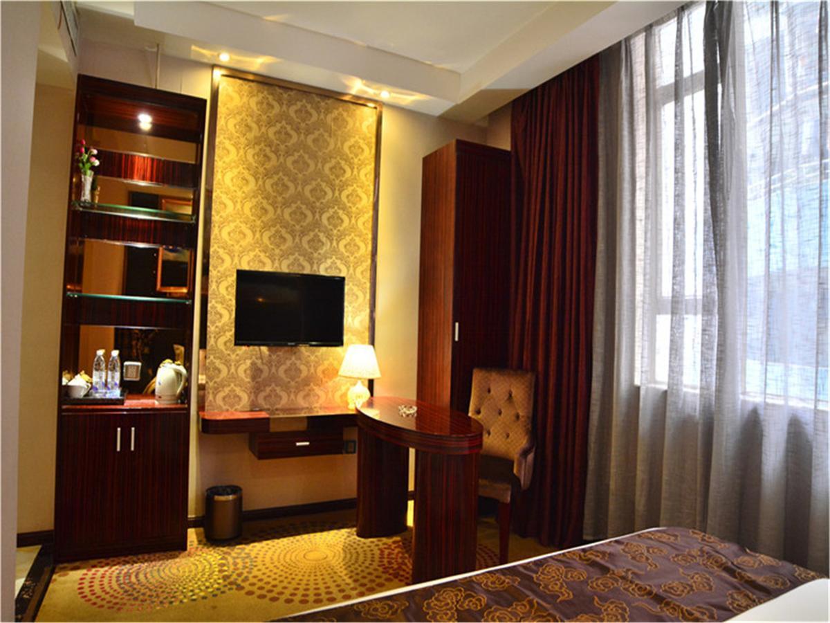 Lavande Hotel Wuhan Railway Station Екстериор снимка